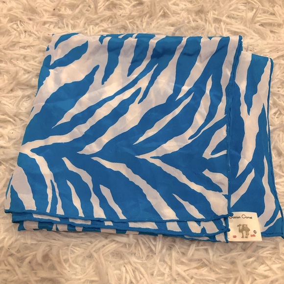 100% Silk Golden Camel Hand Printed Scarf - Picture 4 of 10